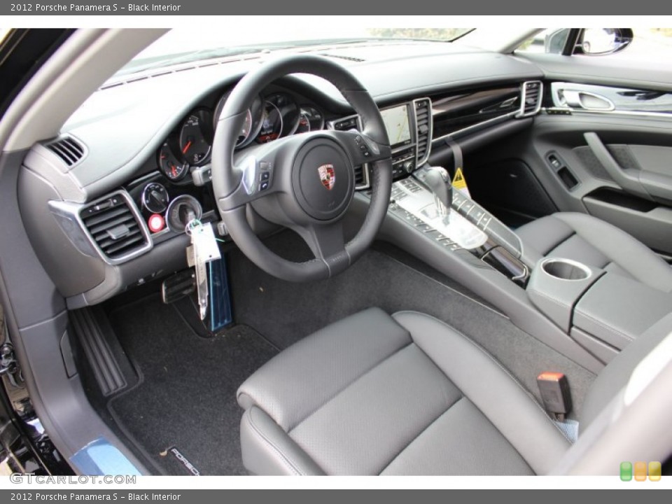 Black Interior Prime Interior for the 2012 Porsche Panamera S #62430483