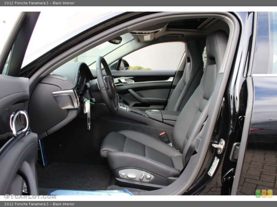 Black Interior Photo for the 2012 Porsche Panamera S #62430516