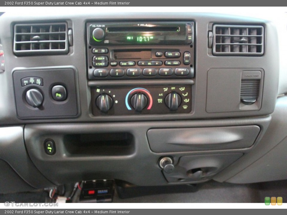 Medium Flint Interior Controls for the 2002 Ford F350 Super Duty Lariat Crew Cab 4x4 #62431930