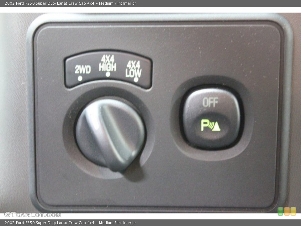 Medium Flint Interior Controls for the 2002 Ford F350 Super Duty Lariat Crew Cab 4x4 #62431948