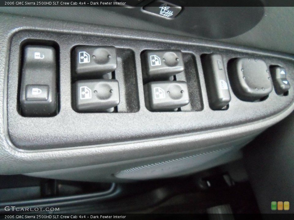 Dark Pewter Interior Controls for the 2006 GMC Sierra 2500HD SLT Crew Cab 4x4 #62432035