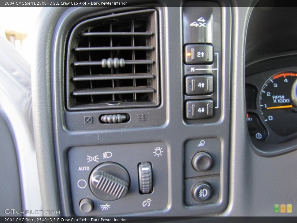 Dark Pewter Interior Controls for the 2004 GMC Sierra 2500HD SLE Crew Cab 4x4 #62453299