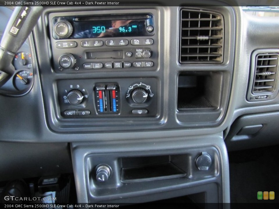 Dark Pewter Interior Controls for the 2004 GMC Sierra 2500HD SLE Crew Cab 4x4 #62453320