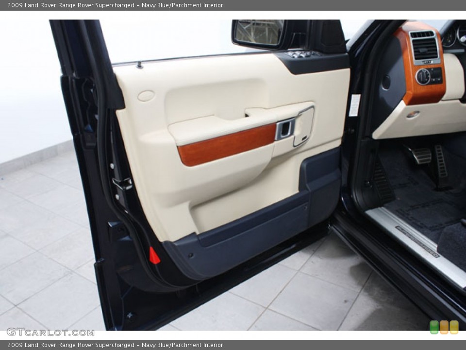 Navy Blue/Parchment Interior Door Panel for the 2009 Land Rover Range Rover Supercharged #62461402