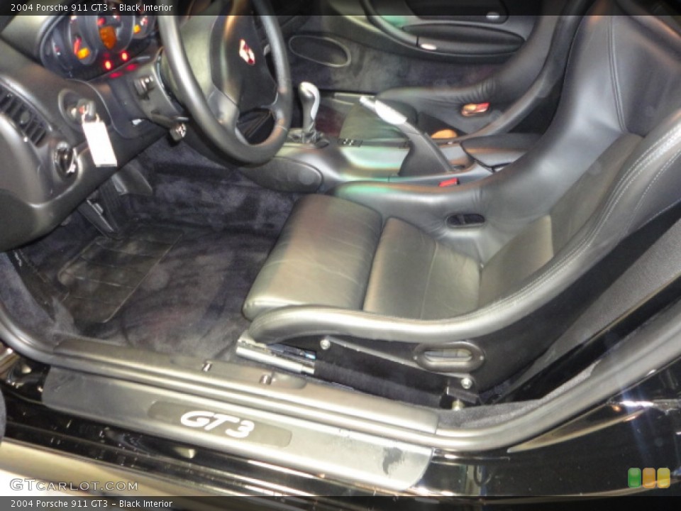 Black Interior Photo for the 2004 Porsche 911 GT3 #62470837