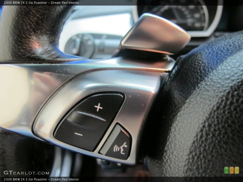 Dream Red Interior Controls for the 2006 BMW Z4 3.0si Roadster #62471536