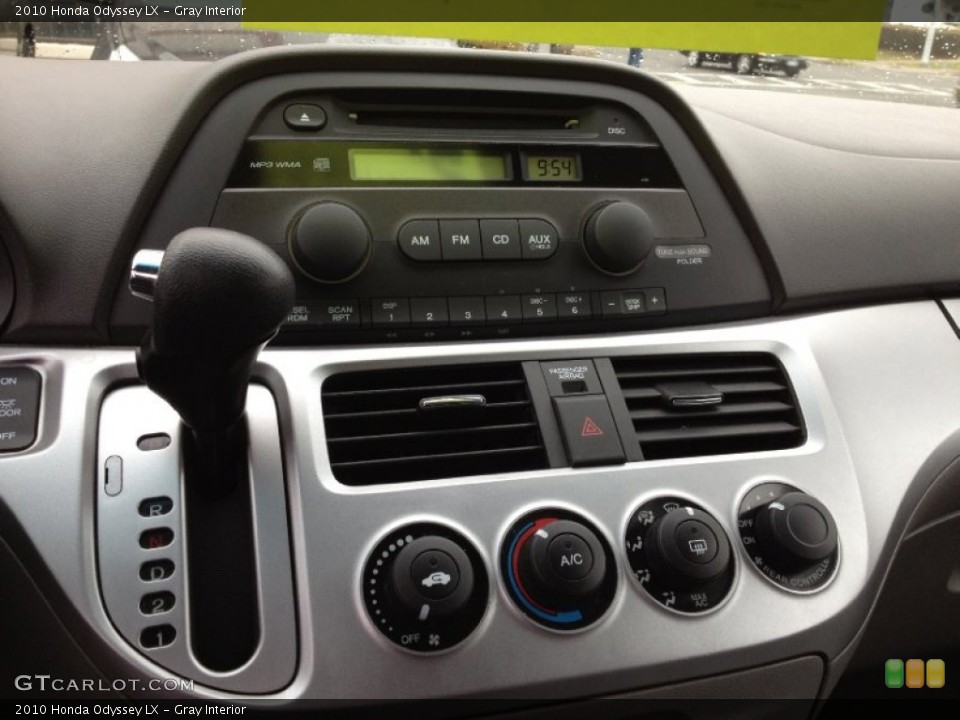 Gray Interior Controls for the 2010 Honda Odyssey LX #62479810