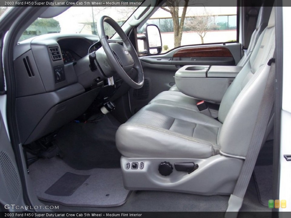 Medium Flint Interior Photo for the 2003 Ford F450 Super Duty Lariat Crew Cab 5th Wheel #62481178