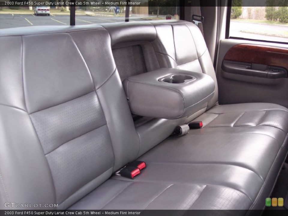 Medium Flint Interior Photo for the 2003 Ford F450 Super Duty Lariat Crew Cab 5th Wheel #62481307