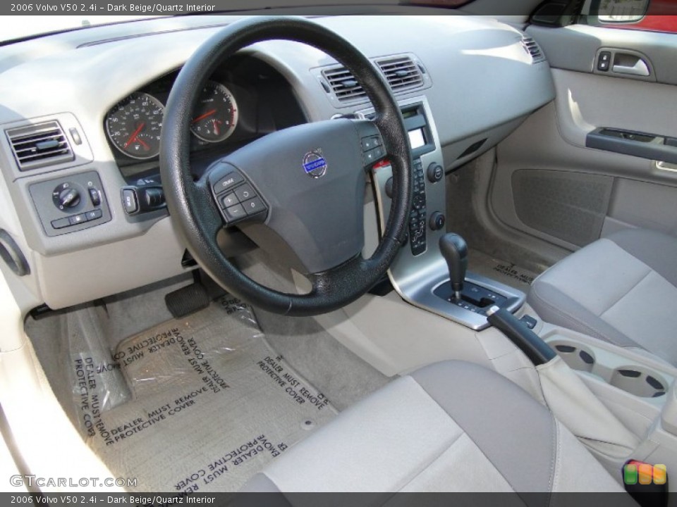 Dark Beige/Quartz Interior Photo for the 2006 Volvo V50 2.4i #62501211