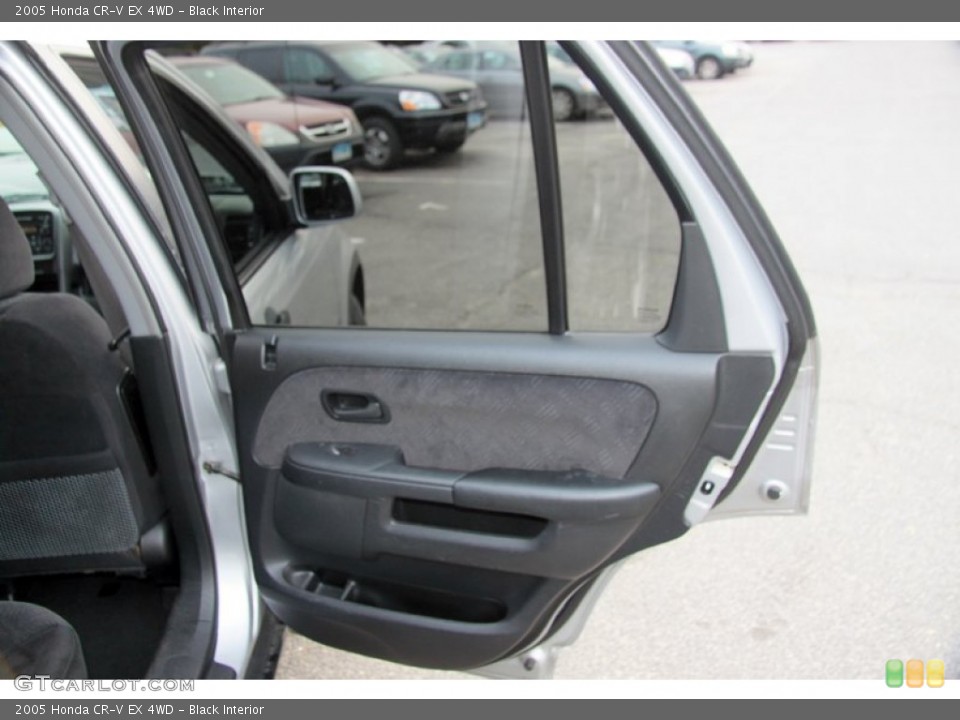 Black Interior Door Panel for the 2005 Honda CR-V EX 4WD #62505153