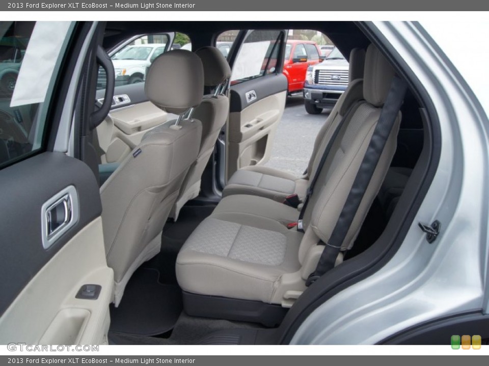 Medium Light Stone Interior Photo for the 2013 Ford Explorer XLT EcoBoost #62509540