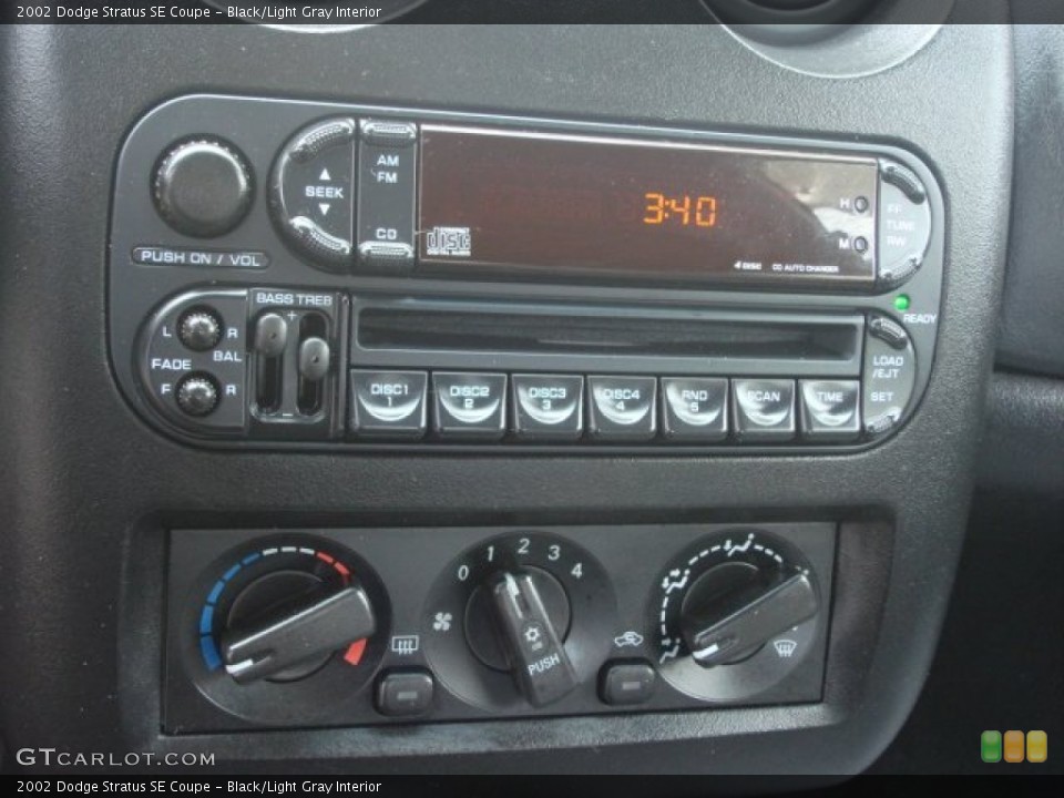 Black/Light Gray Interior Controls for the 2002 Dodge Stratus SE Coupe #62522584