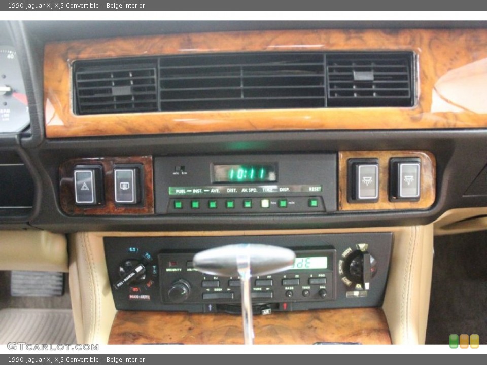 Beige Interior Controls for the 1990 Jaguar XJ XJS Convertible #62523374