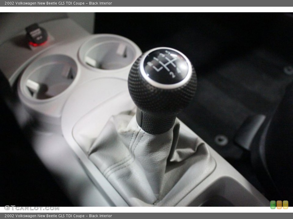 Black Interior Transmission for the 2002 Volkswagen New Beetle GLS TDI Coupe #62525210