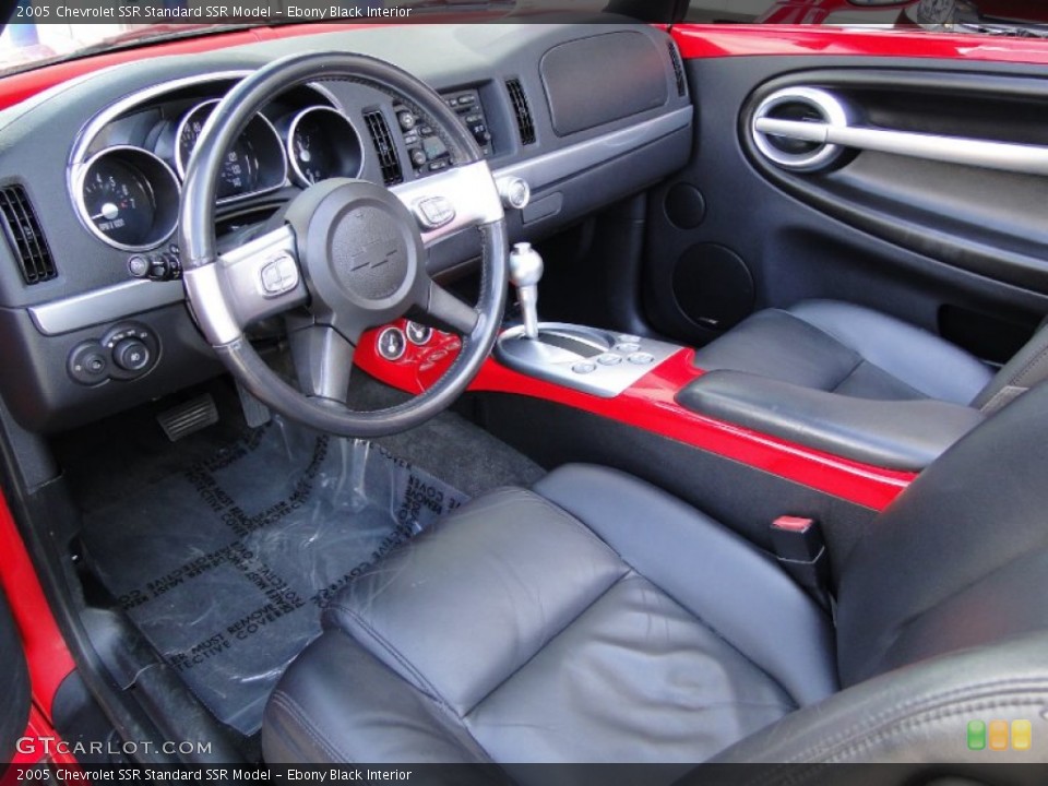 Ebony Black 2005 Chevrolet SSR Interiors