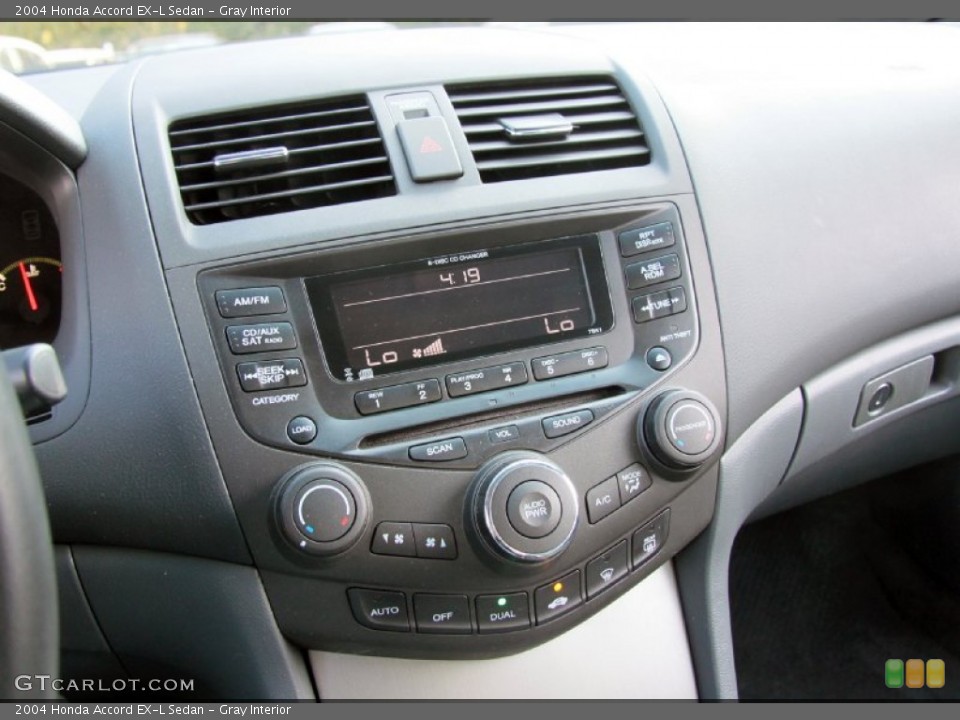 Gray Interior Controls for the 2004 Honda Accord EX-L Sedan #62532813