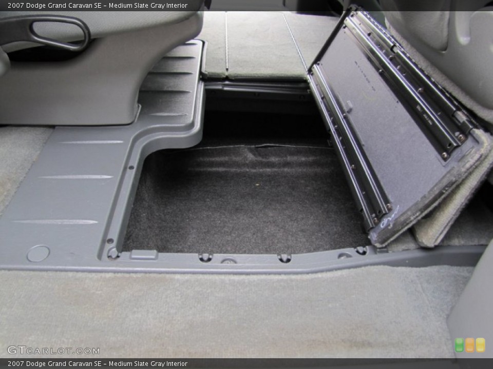 Medium Slate Gray Interior Photo for the 2007 Dodge Grand Caravan SE #62535082