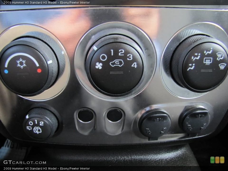 Ebony/Pewter Interior Controls for the 2009 Hummer H3  #62535566