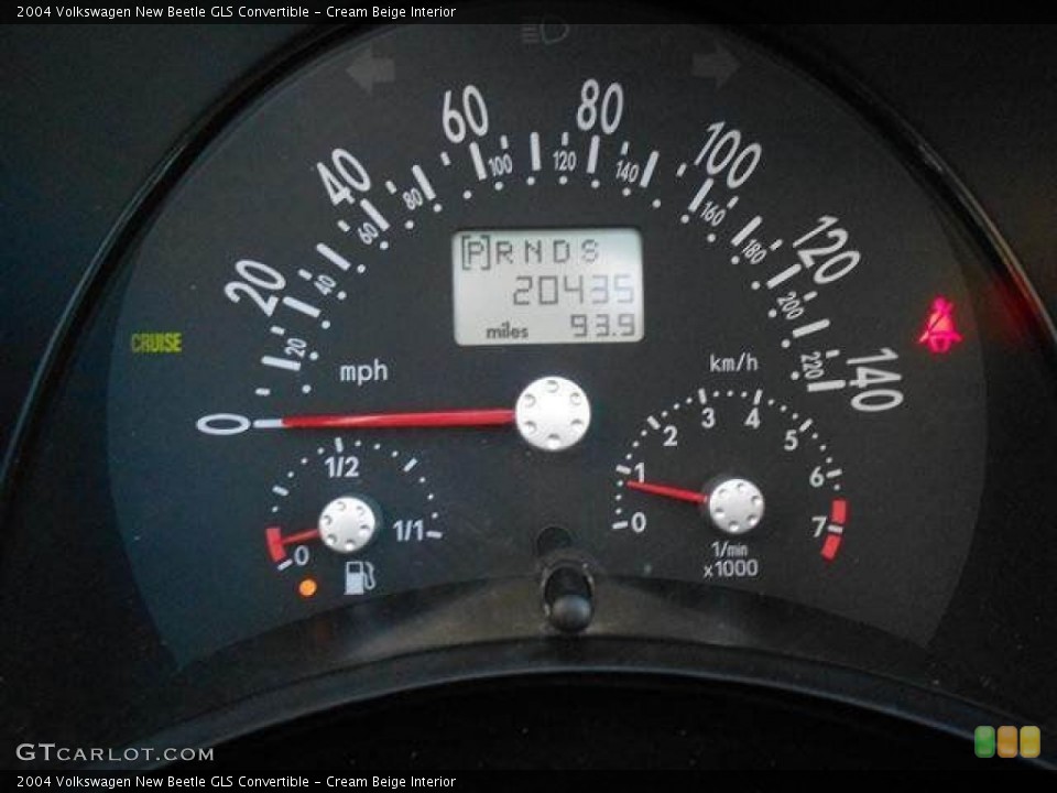 Cream Beige Interior Gauges for the 2004 Volkswagen New Beetle GLS Convertible #62537323
