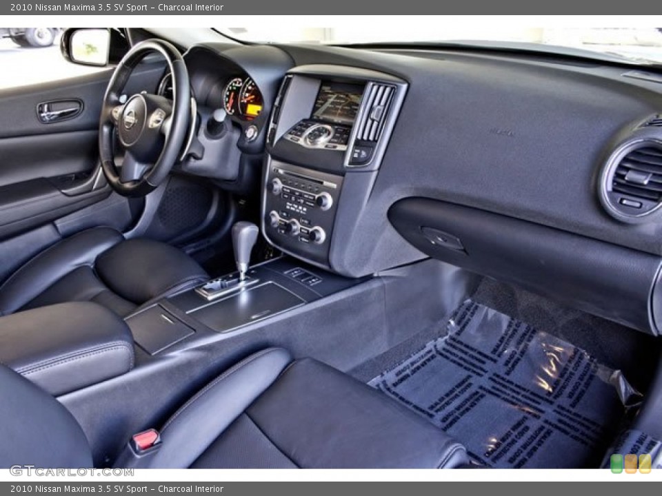 Charcoal Interior Photo for the 2010 Nissan Maxima 3.5 SV Sport #62540988