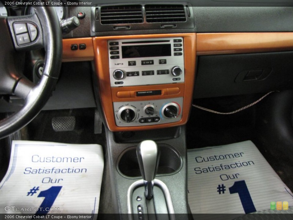 Ebony Interior Controls for the 2006 Chevrolet Cobalt LT Coupe #62542624