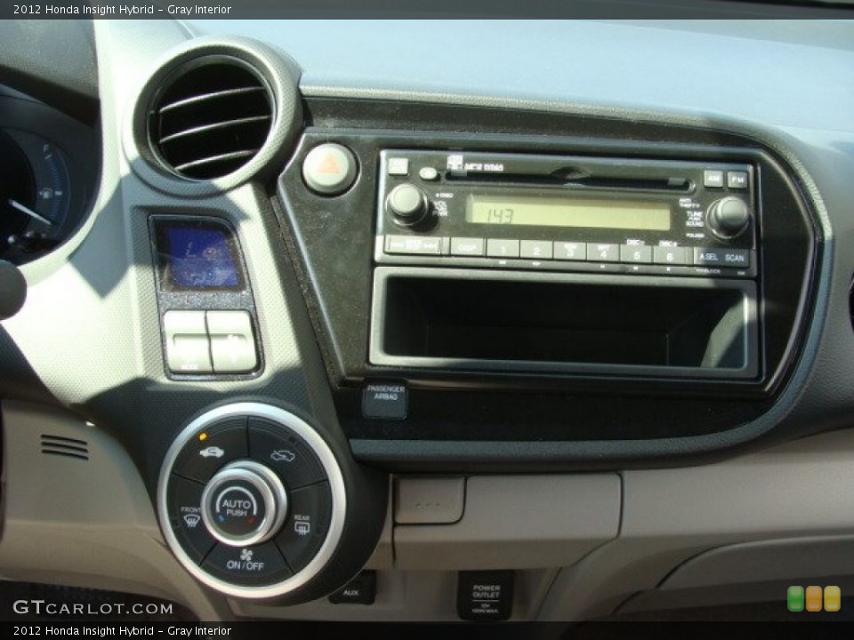 Gray Interior Controls for the 2012 Honda Insight Hybrid #62546764