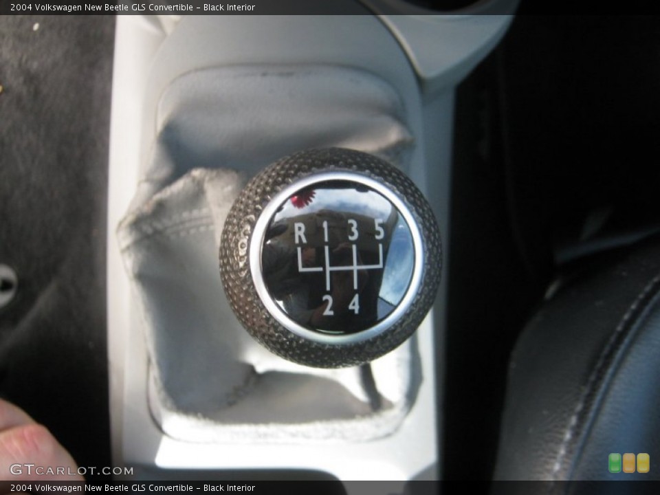 Black Interior Transmission for the 2004 Volkswagen New Beetle GLS Convertible #62548972