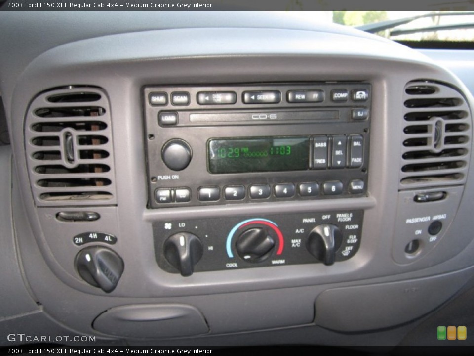 Medium Graphite Grey Interior Controls for the 2003 Ford F150 XLT Regular Cab 4x4 #62556397