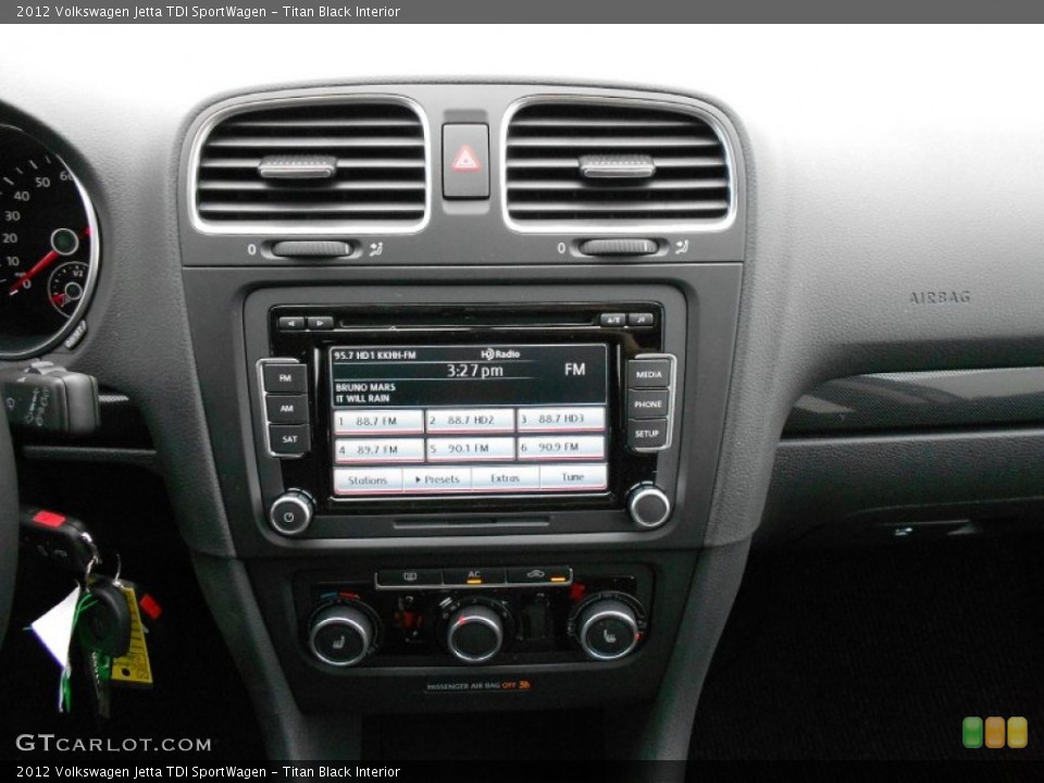 Titan Black Interior Controls for the 2012 Volkswagen Jetta TDI SportWagen #62558709