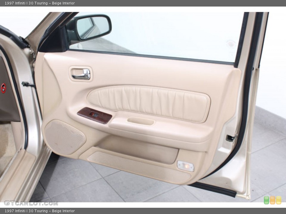 Beige Interior Door Panel for the 1997 Infiniti I 30 Touring #62559154