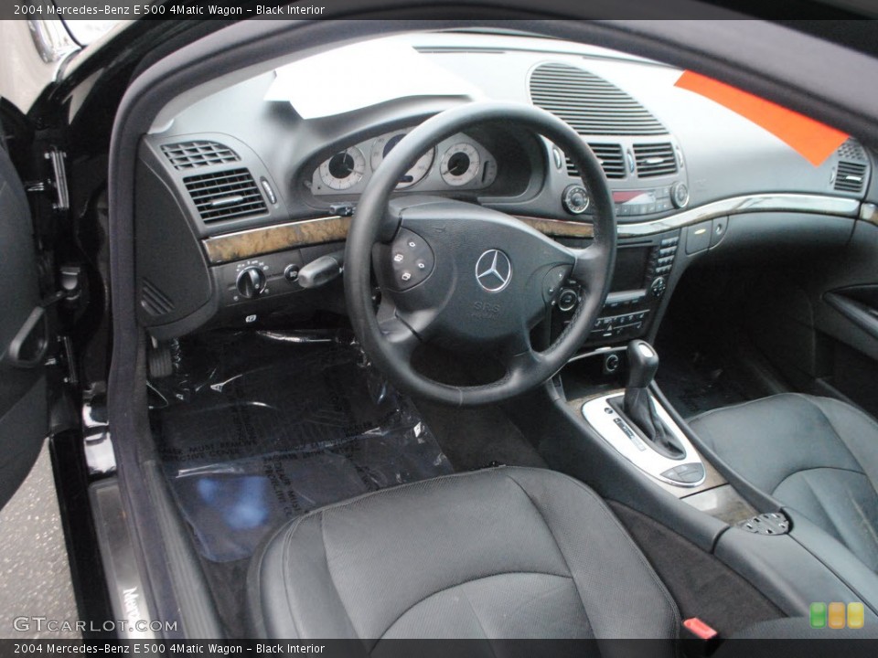Black Interior Photo for the 2004 Mercedes-Benz E 500 4Matic Wagon #62560109