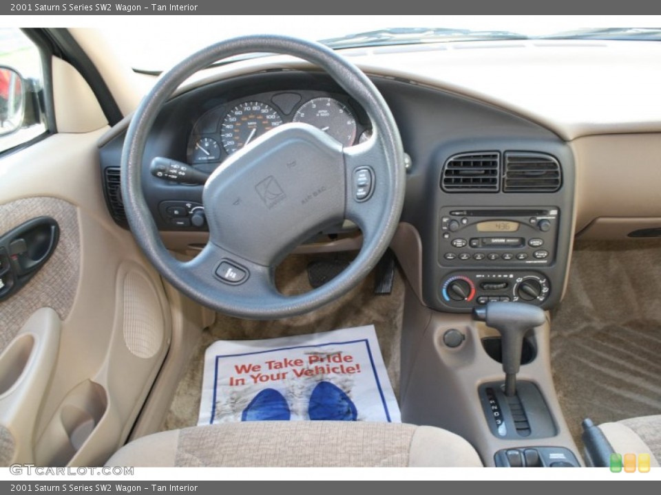 Tan Interior Photo for the 2001 Saturn S Series SW2 Wagon #62565097