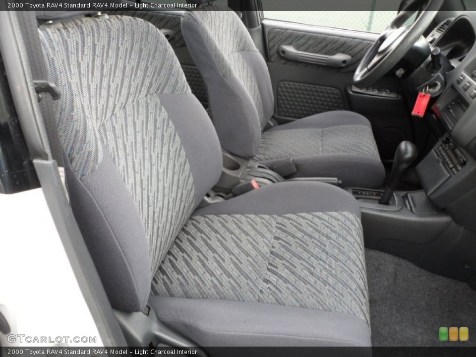 Light Charcoal Interior Photo for the 2000 Toyota RAV4  #62566391