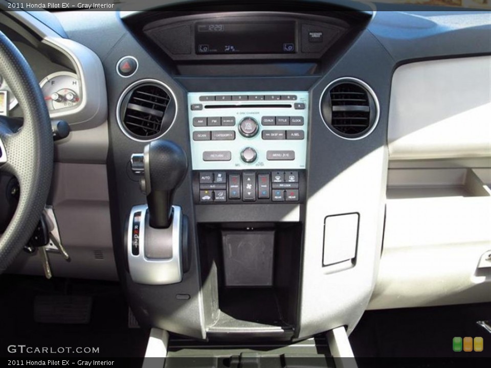 Gray Interior Controls for the 2011 Honda Pilot EX #62567365