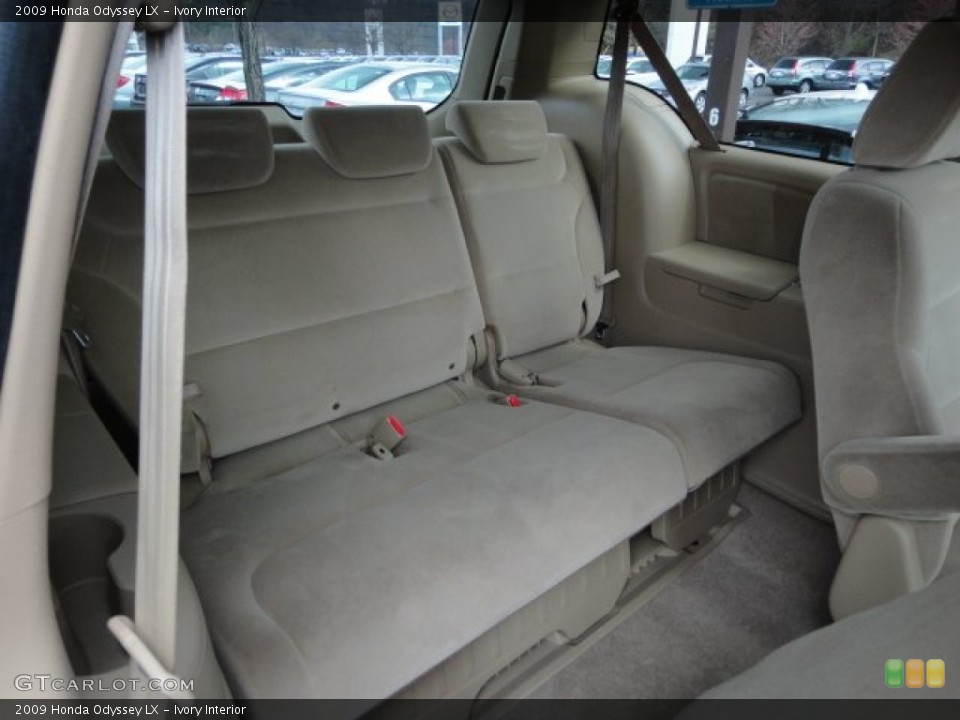 Ivory Interior Rear Seat for the 2009 Honda Odyssey LX #62578417
