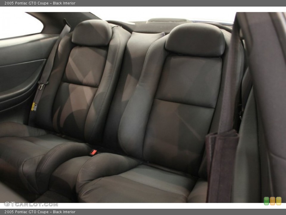 Black Interior Rear Seat for the 2005 Pontiac GTO Coupe #62582930