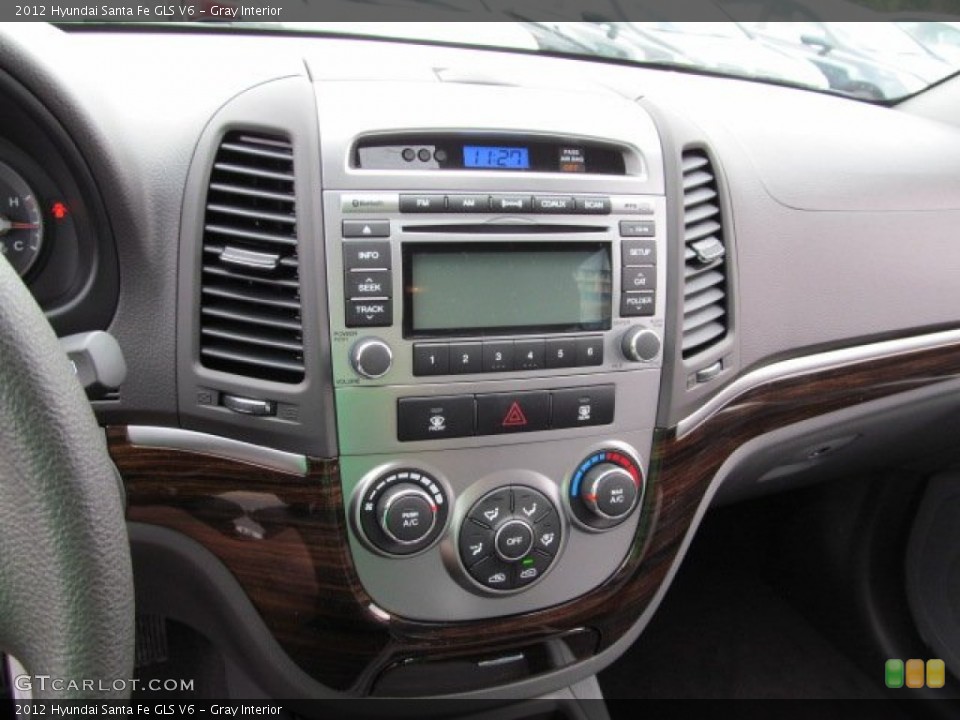 Gray Interior Controls for the 2012 Hyundai Santa Fe GLS V6 #62586084