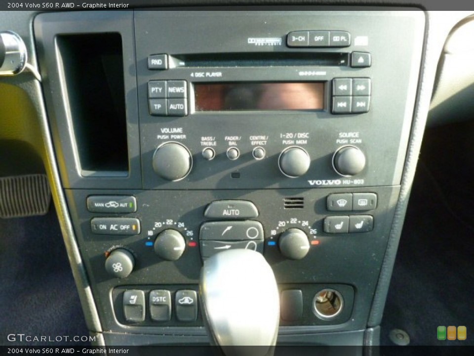 Graphite Interior Controls for the 2004 Volvo S60 R AWD #62588541