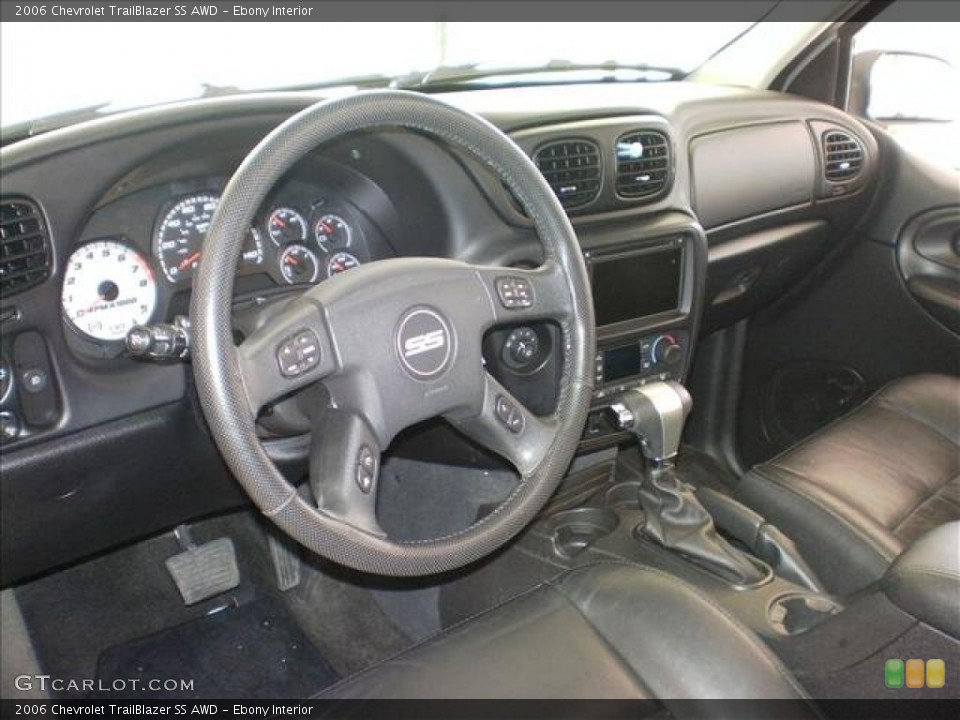 Ebony Interior Dashboard for the 2006 Chevrolet TrailBlazer SS AWD #62604635