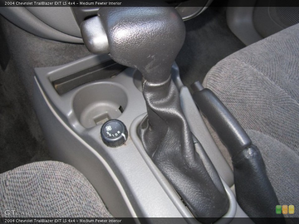 Medium Pewter Interior Transmission for the 2004 Chevrolet TrailBlazer EXT LS 4x4 #62612896