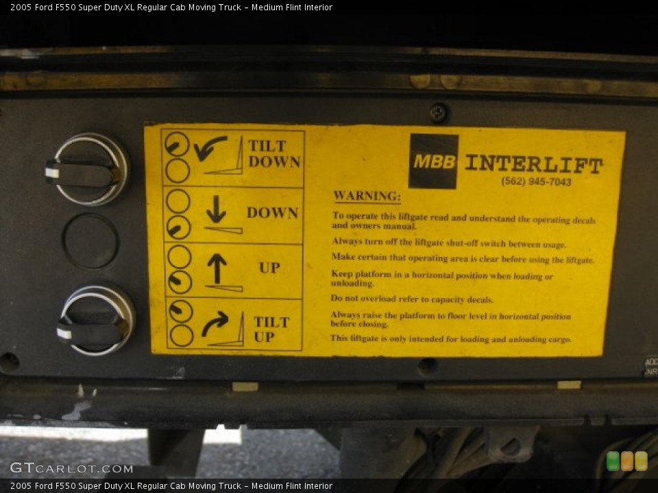 Medium Flint Interior Controls for the 2005 Ford F550 Super Duty XL Regular Cab Moving Truck #62618840
