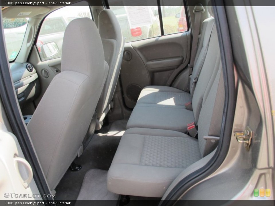 Khaki Interior Photo for the 2006 Jeep Liberty Sport #62629310