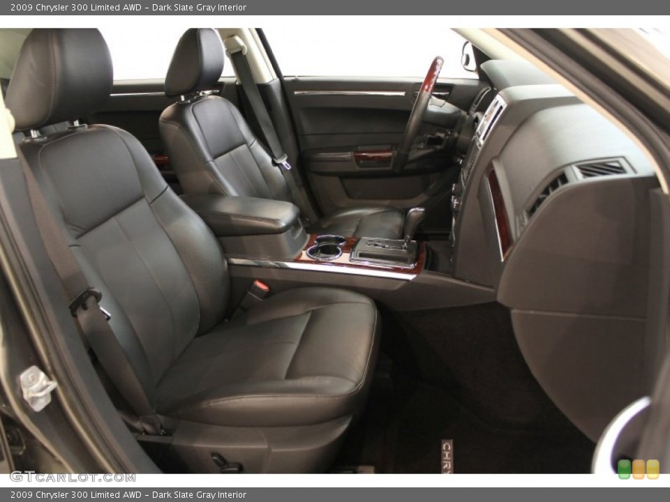 Dark Slate Gray Interior Photo for the 2009 Chrysler 300 Limited AWD #62671586