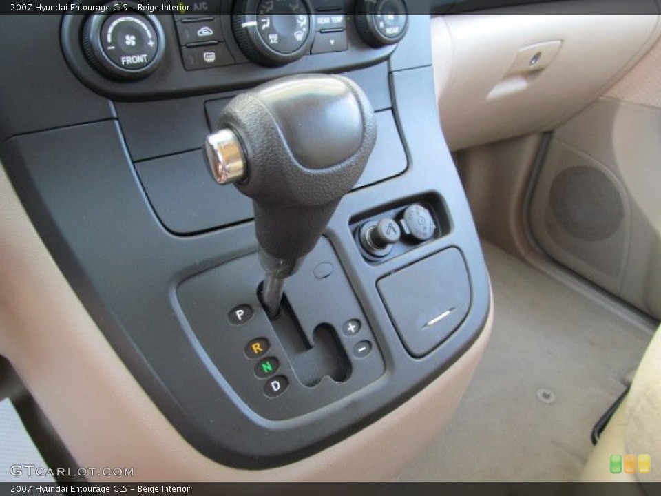 Beige Interior Transmission for the 2007 Hyundai Entourage GLS #62672786