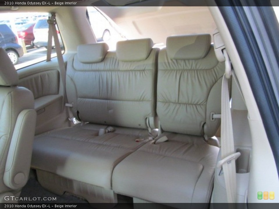 Beige Interior Rear Seat for the 2010 Honda Odyssey EX-L #62673976