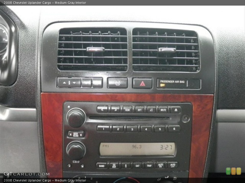 Medium Gray Interior Controls for the 2008 Chevrolet Uplander Cargo #62697644