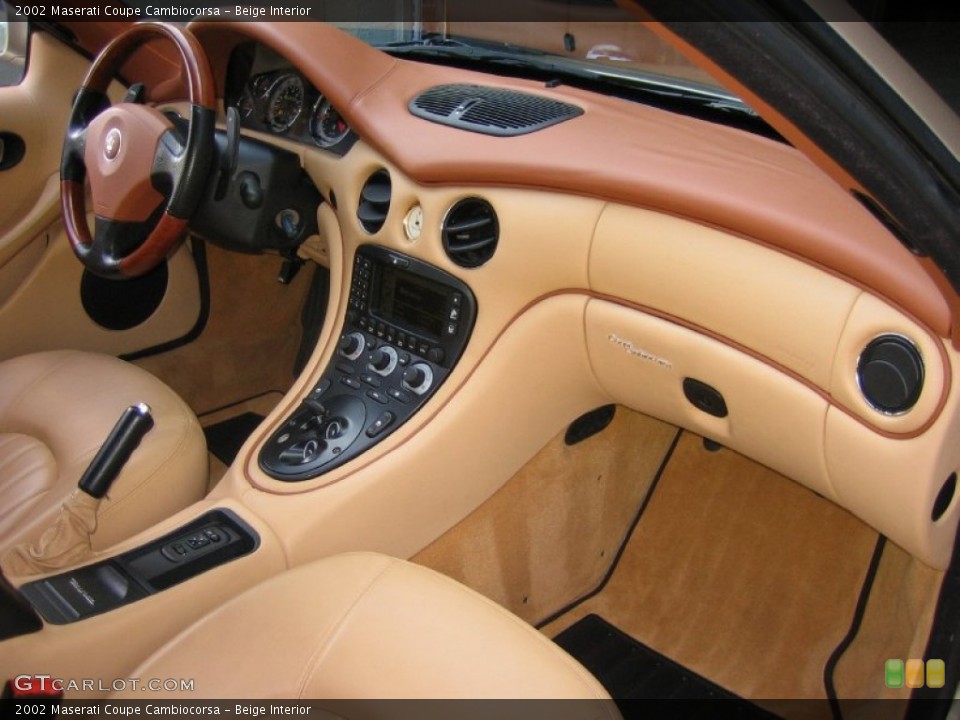 Beige Interior Dashboard for the 2002 Maserati Coupe Cambiocorsa #62698548