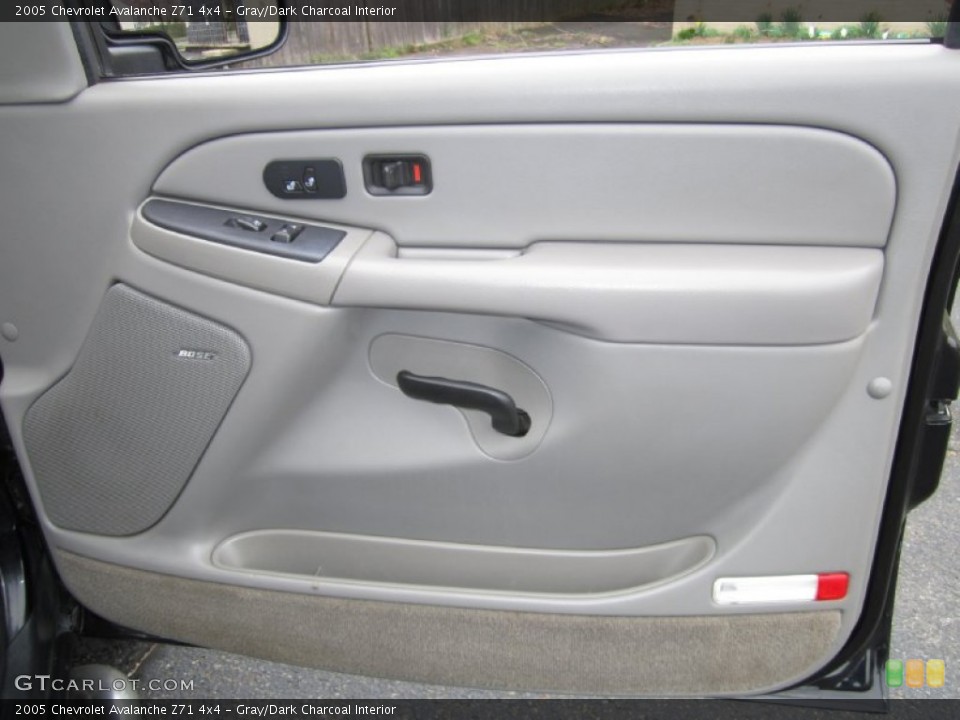 Gray/Dark Charcoal Interior Door Panel for the 2005 Chevrolet Avalanche Z71 4x4 #62726560