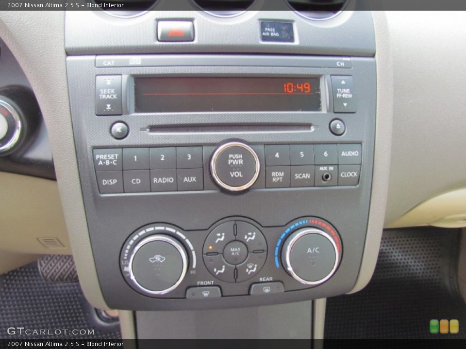 Blond Interior Controls for the 2007 Nissan Altima 2.5 S #62732947